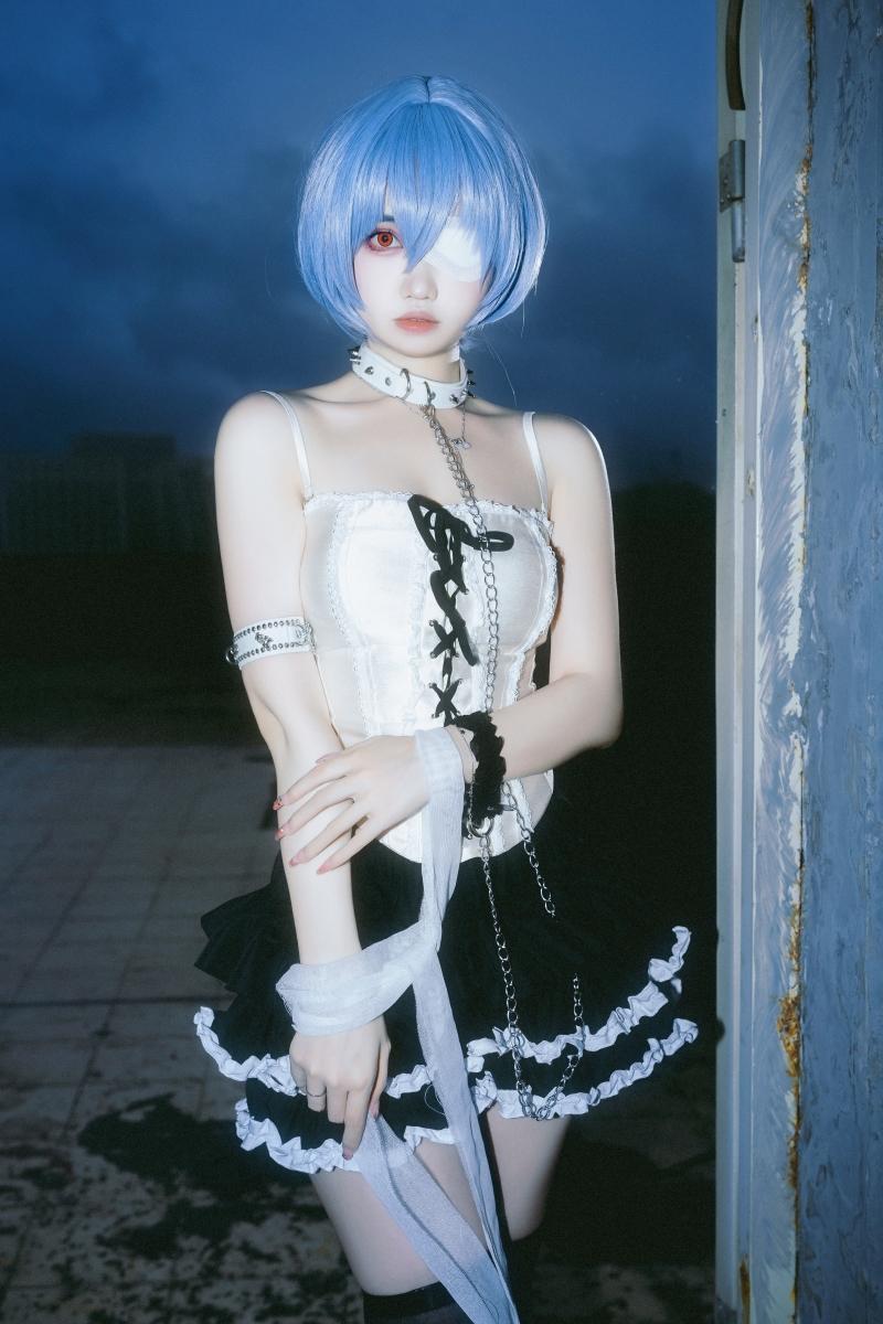 洛桑w伊梓 雨后天台【35P-693MB】-高端精品