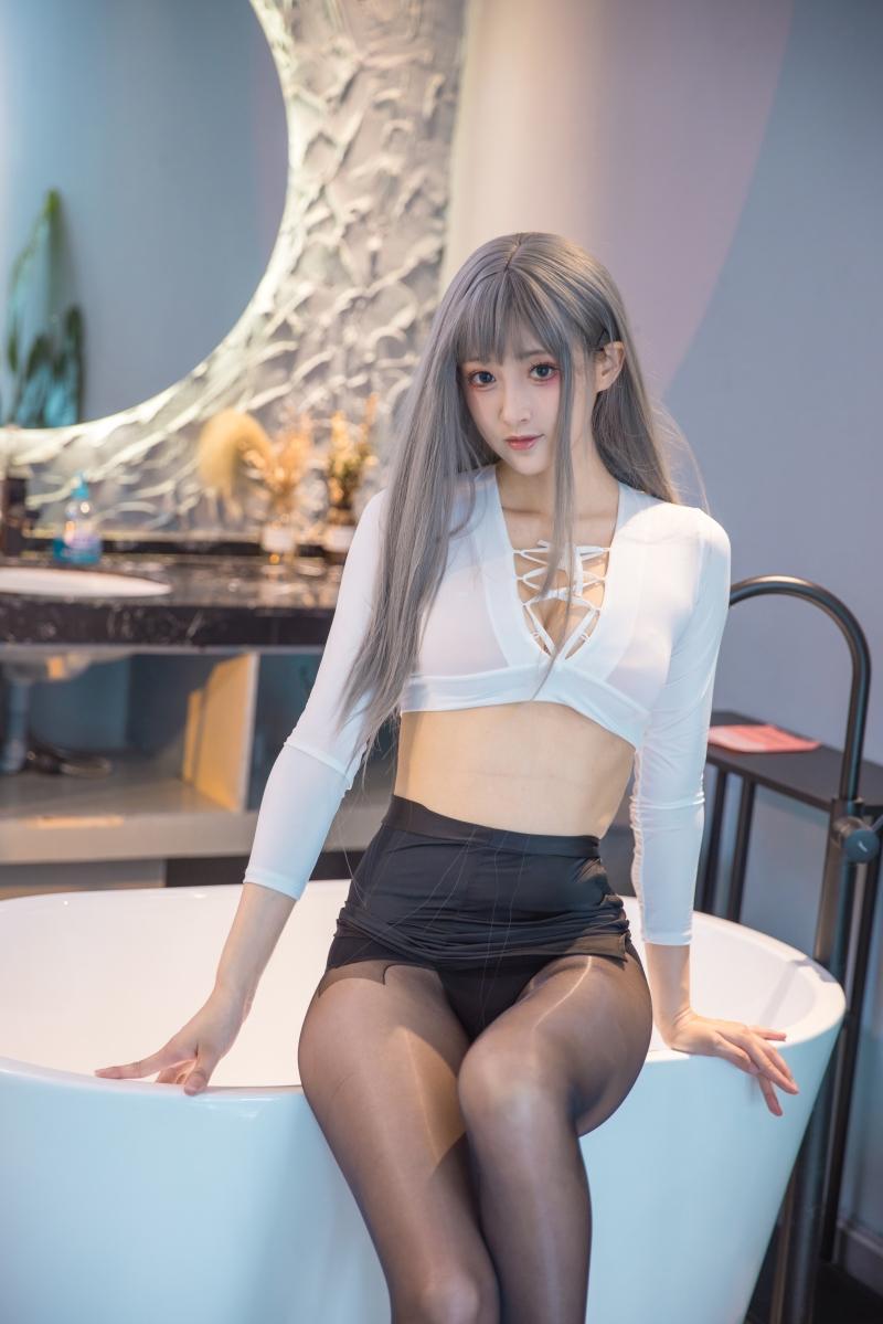 冬马路纱(Luisa_零纱) 浴缸湿身黑丝【23P-425MB】-美女推荐